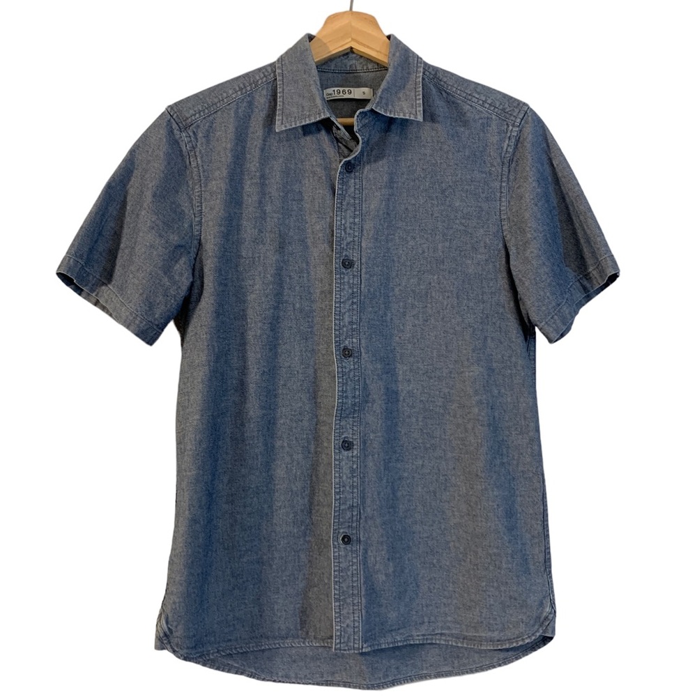 GAP 1969 Men's Cotton Denim Short Sleeve Button Shirt Small